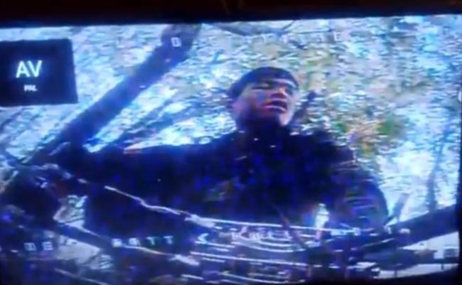 泽连斯基穿着夹克抵达美国 乌克兰总统的特殊装扮引发关注